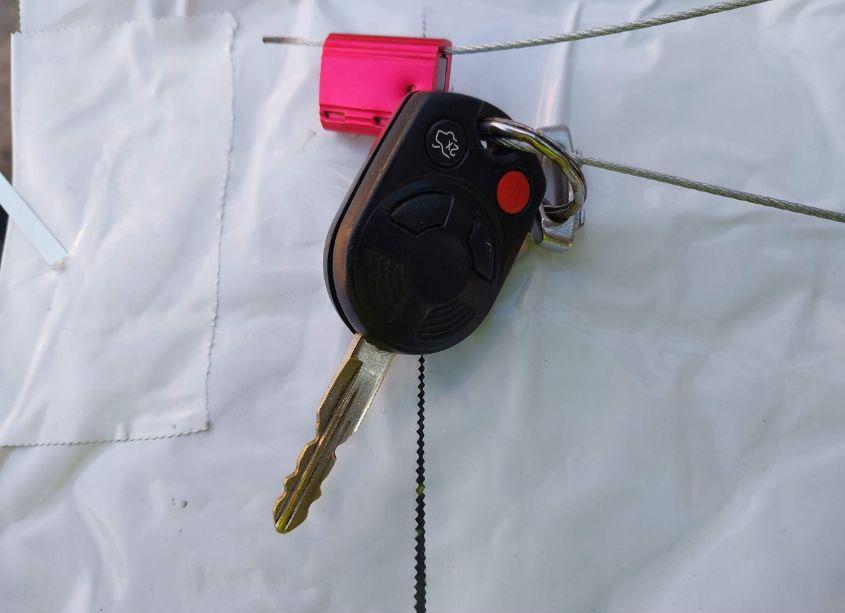 Photo 11 of 2010 Ford Escape XLT (VIN 1FMCU9D75AKC04212)