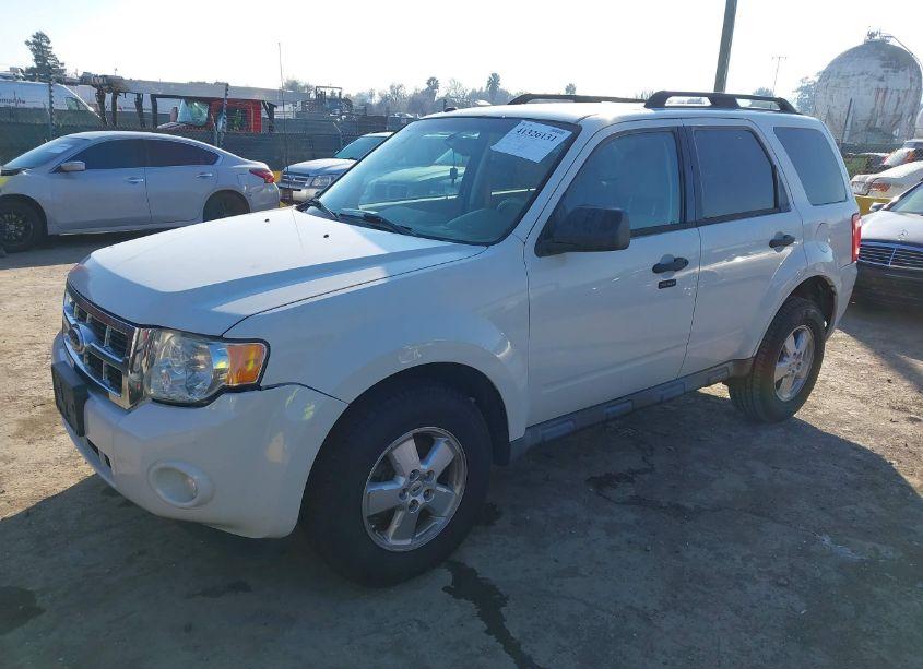 Photo 2 of 2010 Ford Escape XLT (VIN 1FMCU9D75AKC04212)