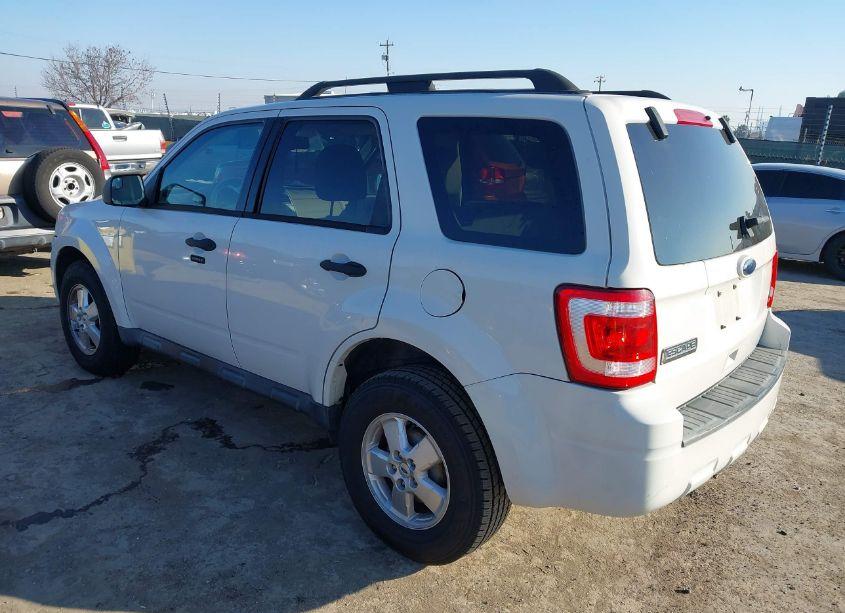 Photo 3 of 2010 Ford Escape XLT (VIN 1FMCU9D75AKC04212)