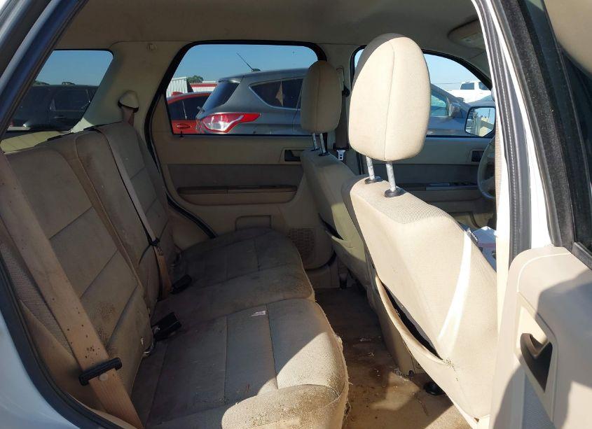 Photo 8 of 2010 Ford Escape XLT (VIN 1FMCU9D75AKC04212)