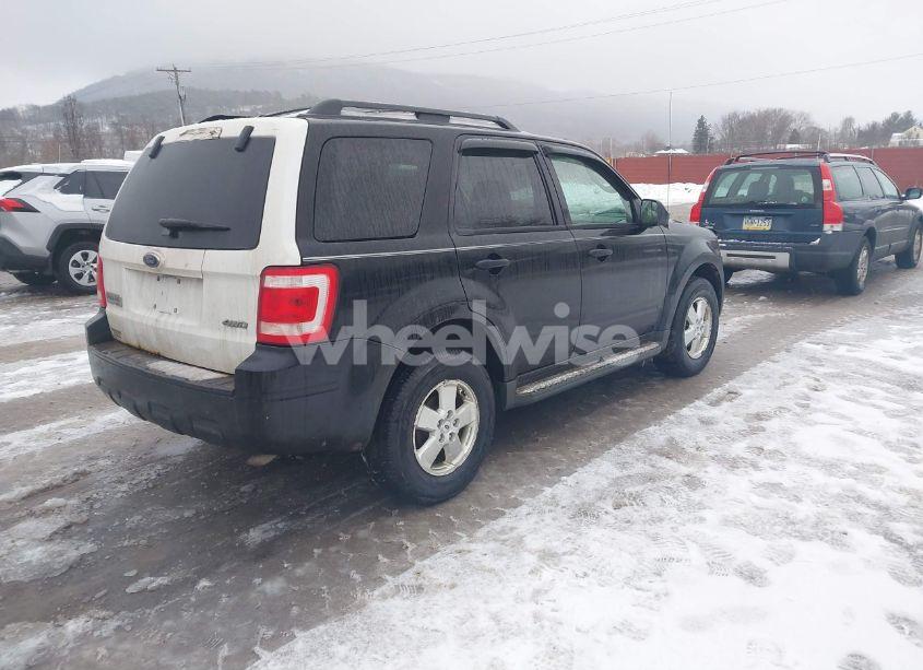 Photo 4 of 2010 Ford Escape XLT (VIN 1FMCU9D75AKD44003)