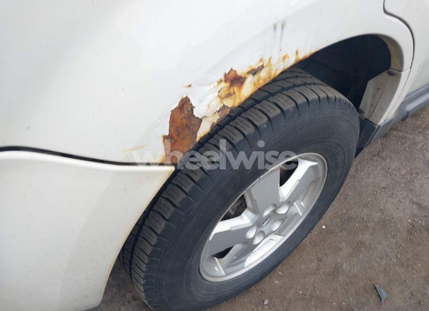 Photo 12 of 2011 Ford Escape XLT (VIN 1FMCU9D75BKA36007)