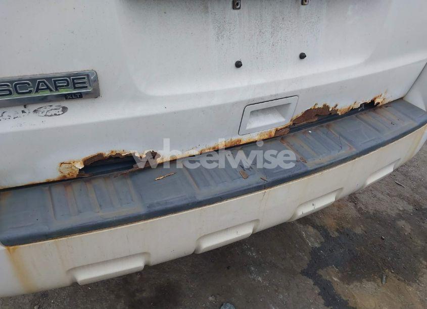 Photo 6 of 2011 Ford Escape XLT (VIN 1FMCU9D75BKA36007)