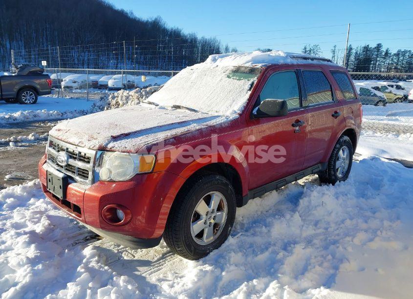 Photo 2 of 2012 Ford Escape XLT (VIN 1FMCU9D75CKA56470)