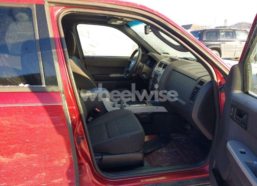 Photo 5 of 2012 Ford Escape XLT (VIN 1FMCU9D75CKA56470)