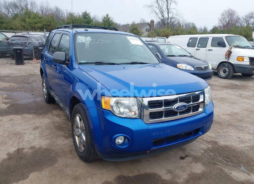 2012 Ford Escape XLT (VIN 1FMCU9D75CKB51787) main photo