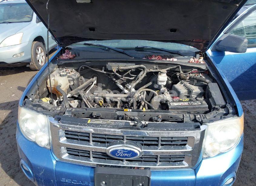 Photo 10 of 2010 Ford Escape XLT (VIN 1FMCU9D76AKA92925)