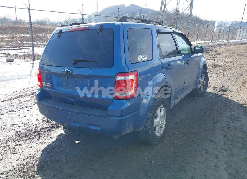 Photo 4 of 2010 Ford Escape XLT (VIN 1FMCU9D76AKA92925)