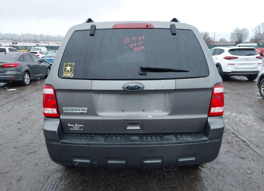Photo 15 of 2010 Ford Escape XLT (VIN 1FMCU9D76AKA94741)