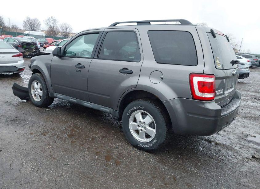 Photo 3 of 2010 Ford Escape XLT (VIN 1FMCU9D76AKA94741)