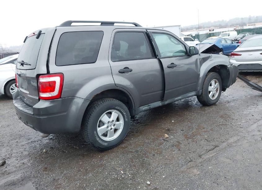 Photo 4 of 2010 Ford Escape XLT (VIN 1FMCU9D76AKA94741)