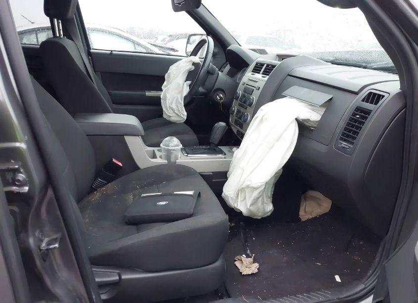 Photo 5 of 2010 Ford Escape XLT (VIN 1FMCU9D76AKA94741)