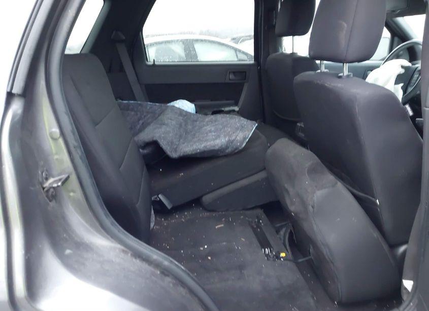 Photo 8 of 2010 Ford Escape XLT (VIN 1FMCU9D76AKA94741)