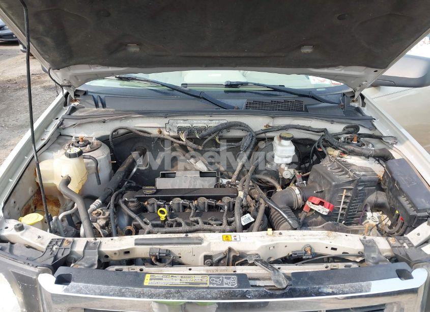 Photo 10 of 2010 Ford Escape XLT (VIN 1FMCU9D76AKB77506)