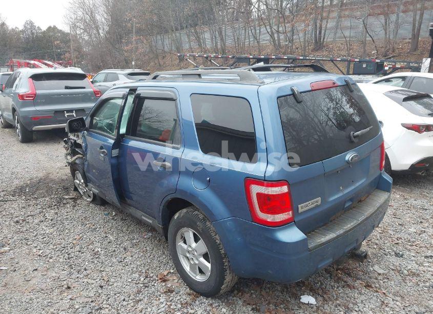 Photo 3 of 2010 Ford Escape XLT (VIN 1FMCU9D76AKB78980)