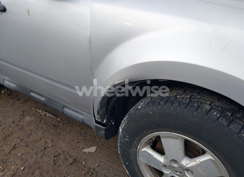 Photo 6 of 2010 Ford Escape XLT (VIN 1FMCU9D76AKC75581)