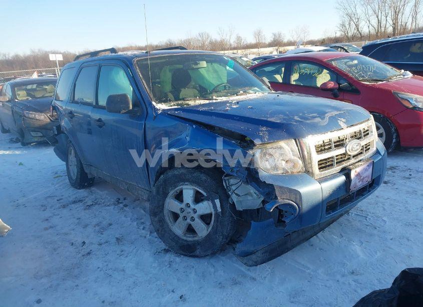 2010 Ford Escape XLT (VIN 1FMCU9D76AKD10331) main photo