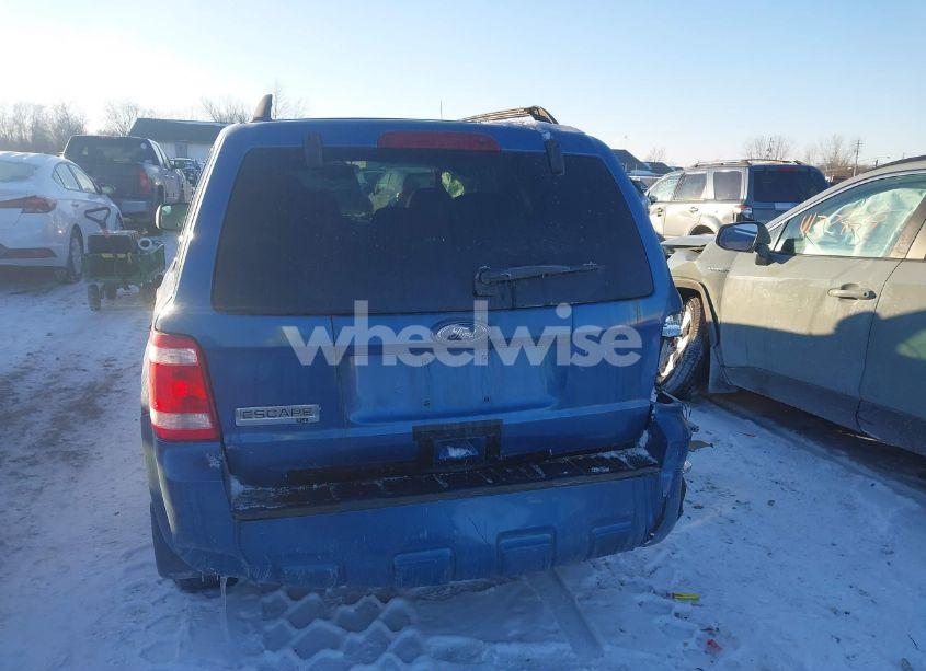 Photo 16 of 2010 Ford Escape XLT (VIN 1FMCU9D76AKD10331)
