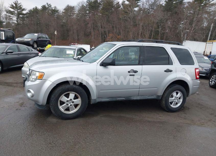 Photo 6 of 2011 Ford Escape XLT (VIN 1FMCU9D76BKA02707)