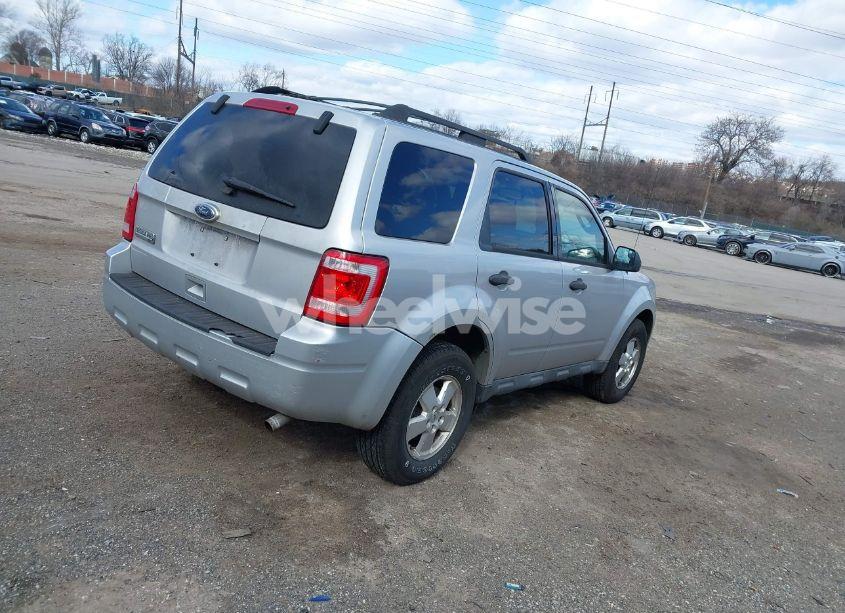Photo 4 of 2011 Ford Escape XLT (VIN 1FMCU9D76BKA63281)