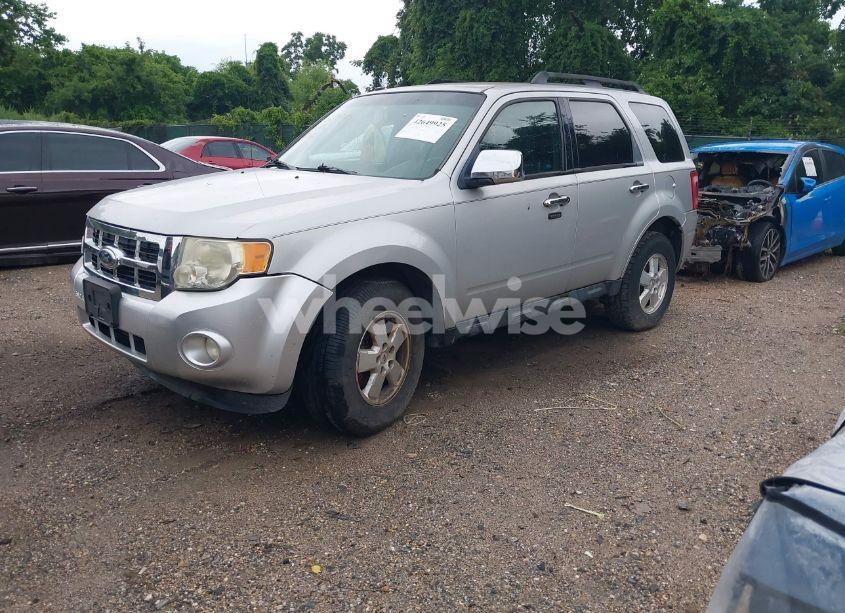 Photo 2 of 2012 Ford Escape XLT (VIN 1FMCU9D76CKA78378)