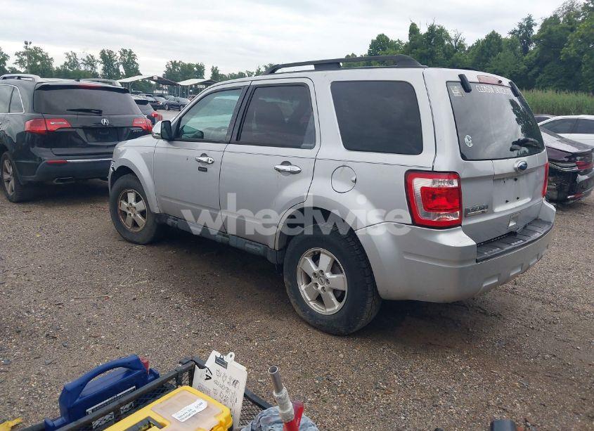 Photo 3 of 2012 Ford Escape XLT (VIN 1FMCU9D76CKA78378)