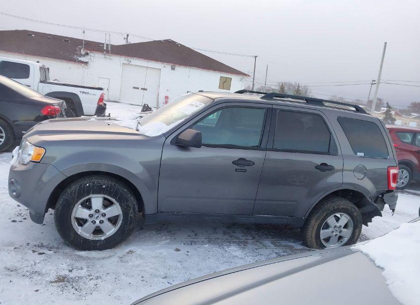 Photo 14 of 2012 Ford Escape XLT (VIN 1FMCU9D76CKC21961)