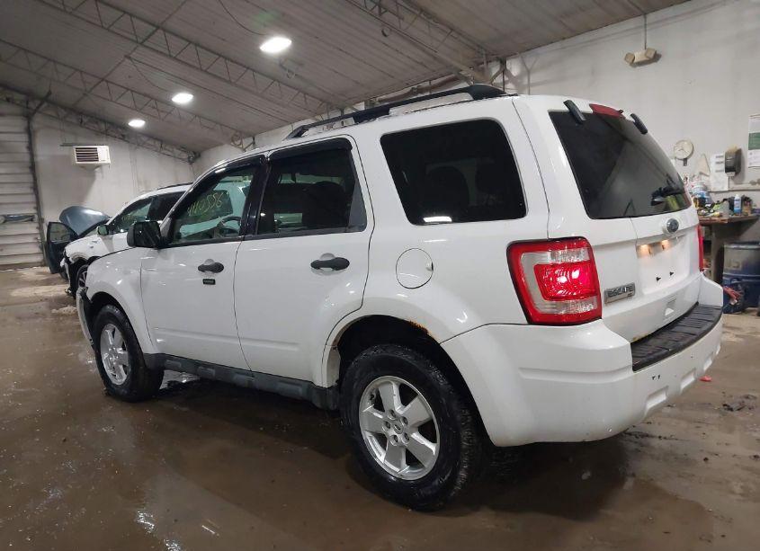 Photo 3 of 2012 Ford Escape XLT (VIN 1FMCU9D76CKC29560)