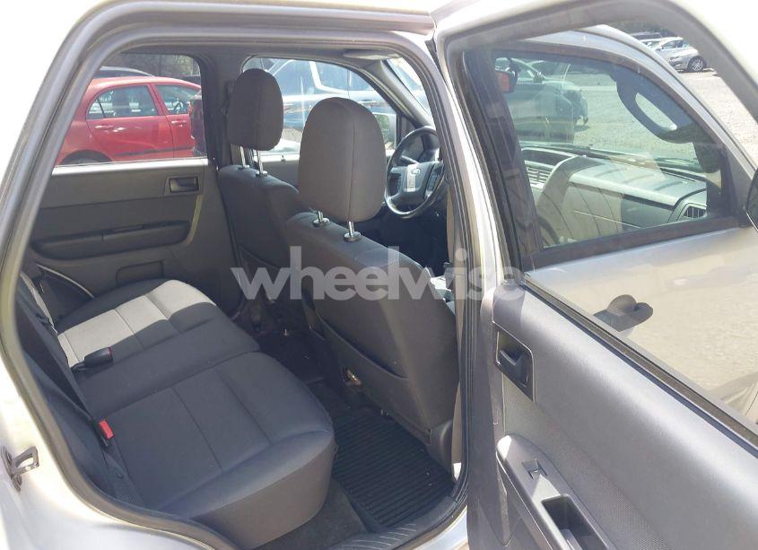 Photo 8 of 2012 Ford Escape XLT (VIN 1FMCU9D76CKC62526)