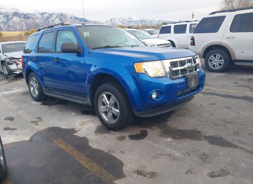 2012 Ford Escape XLT (VIN 1FMCU9D76CKC66768) main photo