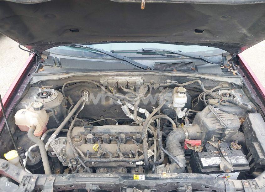 Photo 10 of 2011 Ford Escape XLT (VIN 1FMCU9D77BKC11700)