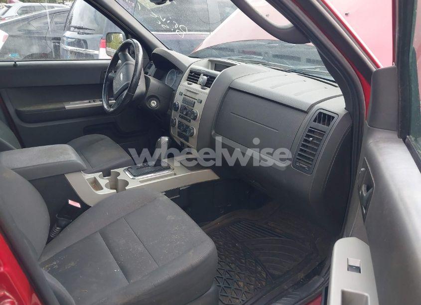 Photo 5 of 2011 Ford Escape XLT (VIN 1FMCU9D77BKC11700)