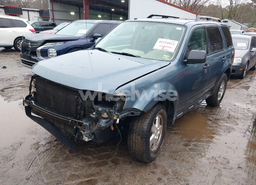 Photo 2 of 2012 Ford Escape XLT (VIN 1FMCU9D77CKA27200)