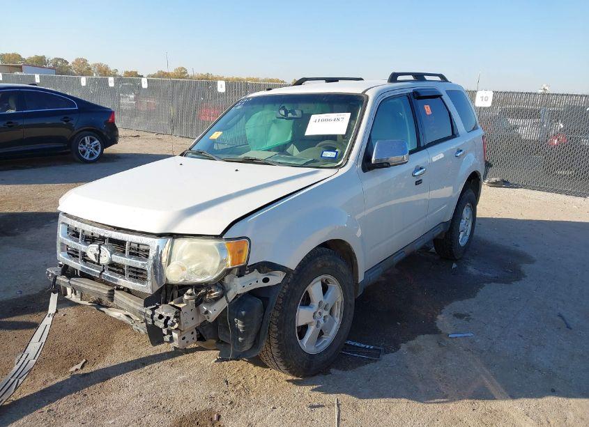 Photo 2 of 2012 Ford Escape XLT (VIN 1FMCU9D77CKC54970)