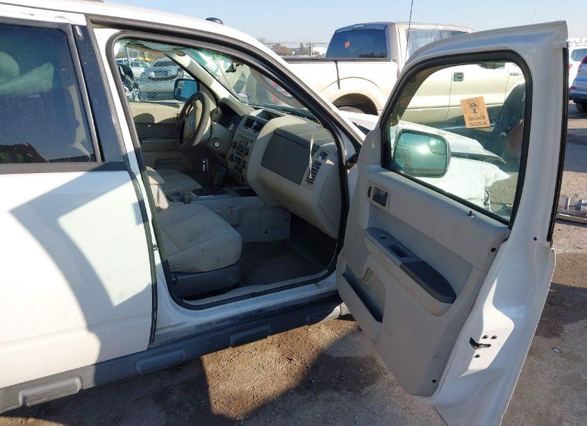 Photo 5 of 2012 Ford Escape XLT (VIN 1FMCU9D77CKC54970)