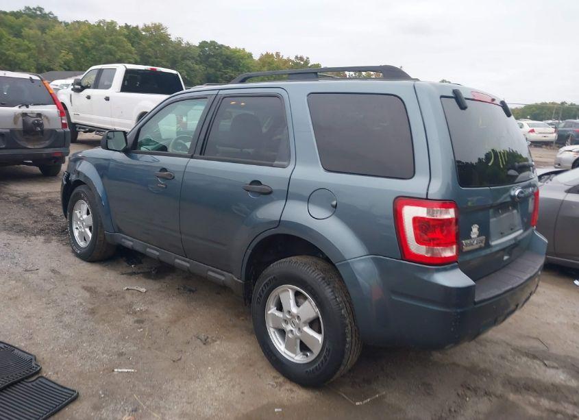 Photo 3 of 2012 Ford Escape XLT (VIN 1FMCU9D77CKC76452)