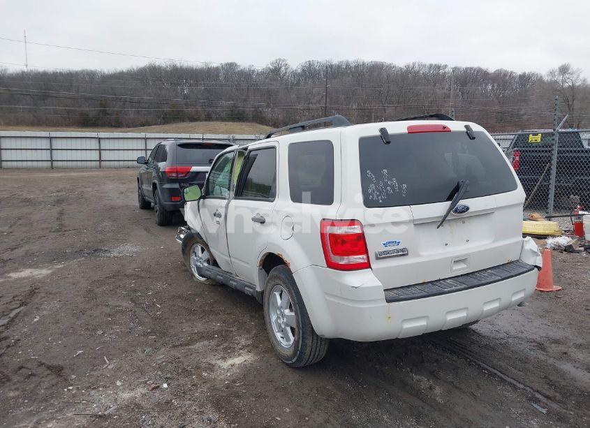 Photo 3 of 2010 Ford Escape XLT (VIN 1FMCU9D78AKB00605)