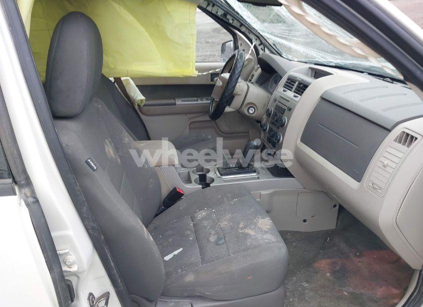 Photo 5 of 2010 Ford Escape XLT (VIN 1FMCU9D78AKB00605)