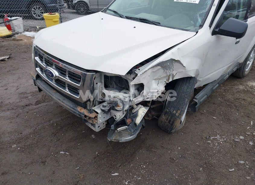 Photo 6 of 2010 Ford Escape XLT (VIN 1FMCU9D78AKB00605)