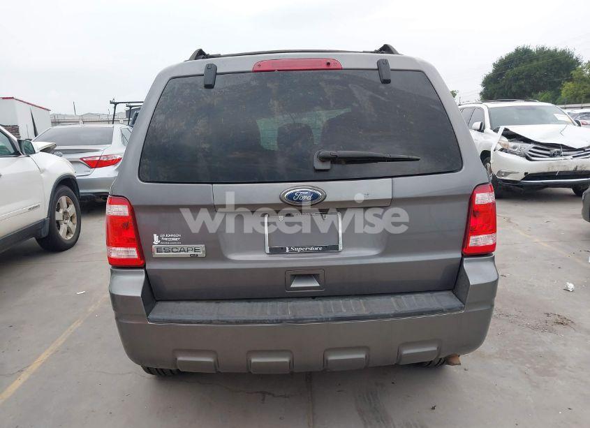 Photo 16 of 2010 Ford Escape XLT (VIN 1FMCU9D78AKB95229)