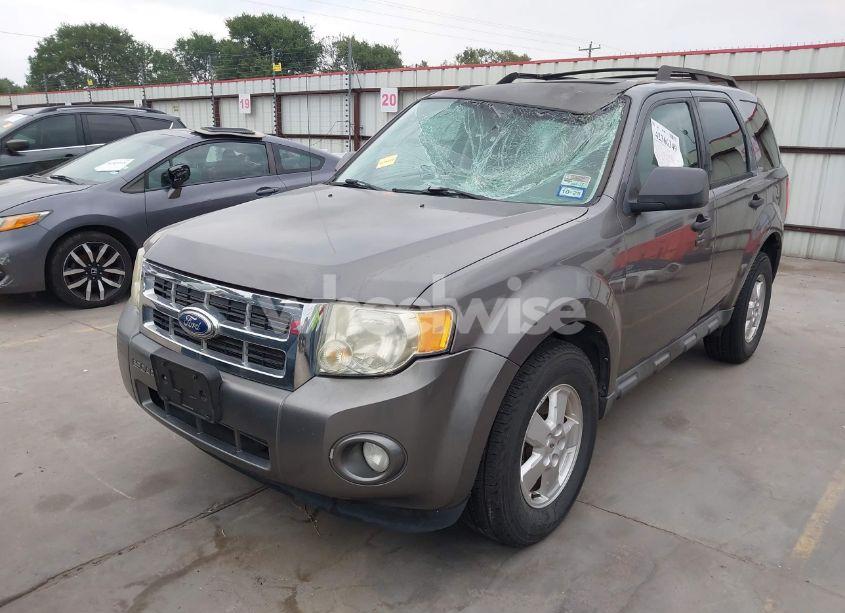 Photo 19 of 2010 Ford Escape XLT (VIN 1FMCU9D78AKB95229)