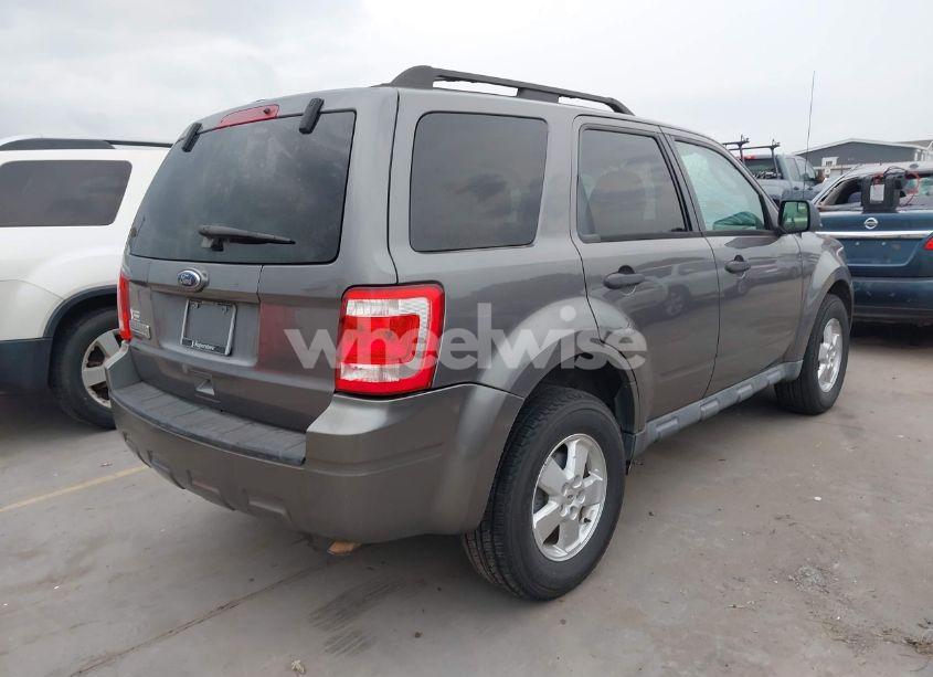 Photo 4 of 2010 Ford Escape XLT (VIN 1FMCU9D78AKB95229)