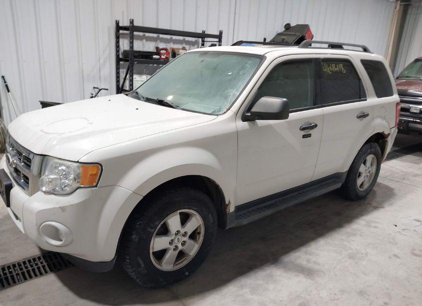 Photo 2 of 2010 Ford Escape XLT (VIN 1FMCU9D78AKC15026)