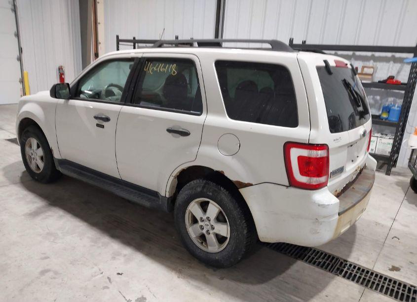 Photo 3 of 2010 Ford Escape XLT (VIN 1FMCU9D78AKC15026)