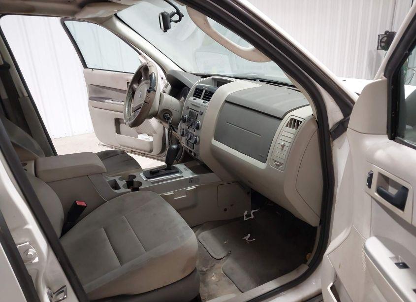 Photo 5 of 2010 Ford Escape XLT (VIN 1FMCU9D78AKC15026)