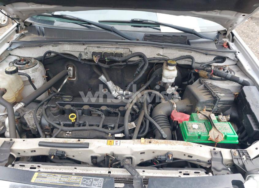 Photo 10 of 2010 Ford Escape XLT (VIN 1FMCU9D78AKC42565)