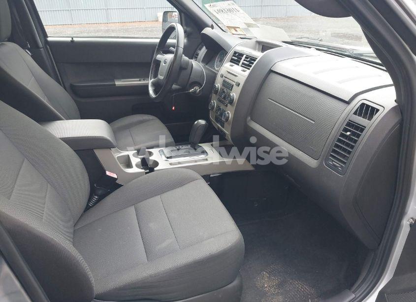 Photo 5 of 2010 Ford Escape XLT (VIN 1FMCU9D78AKC42565)