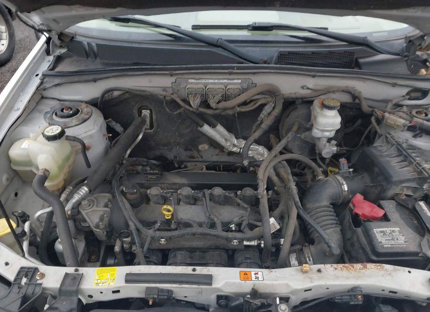 Photo 10 of 2010 Ford Escape XLT (VIN 1FMCU9D78AKC78790)