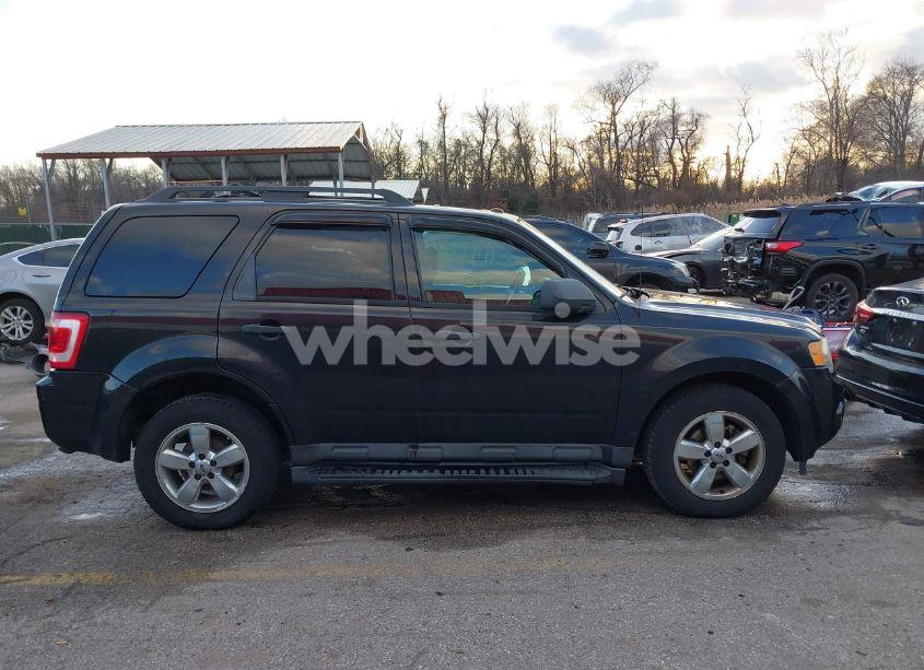 Photo 13 of 2011 Ford Escape XLT (VIN 1FMCU9D78BKC21328)