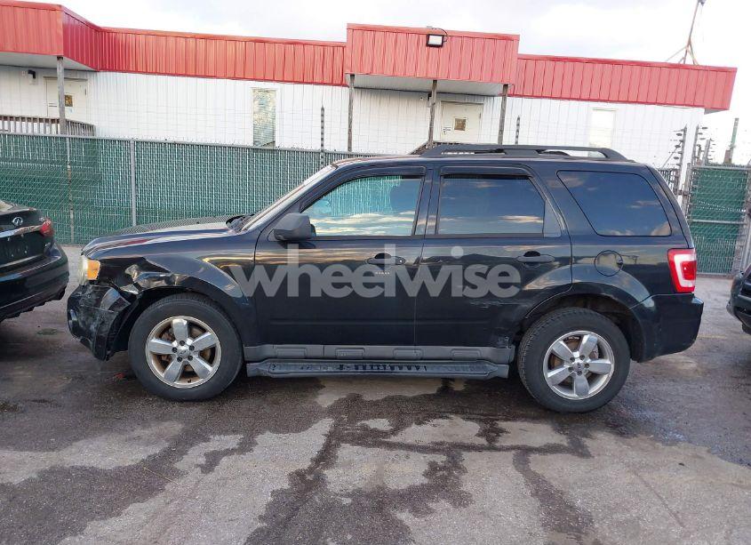 Photo 14 of 2011 Ford Escape XLT (VIN 1FMCU9D78BKC21328)